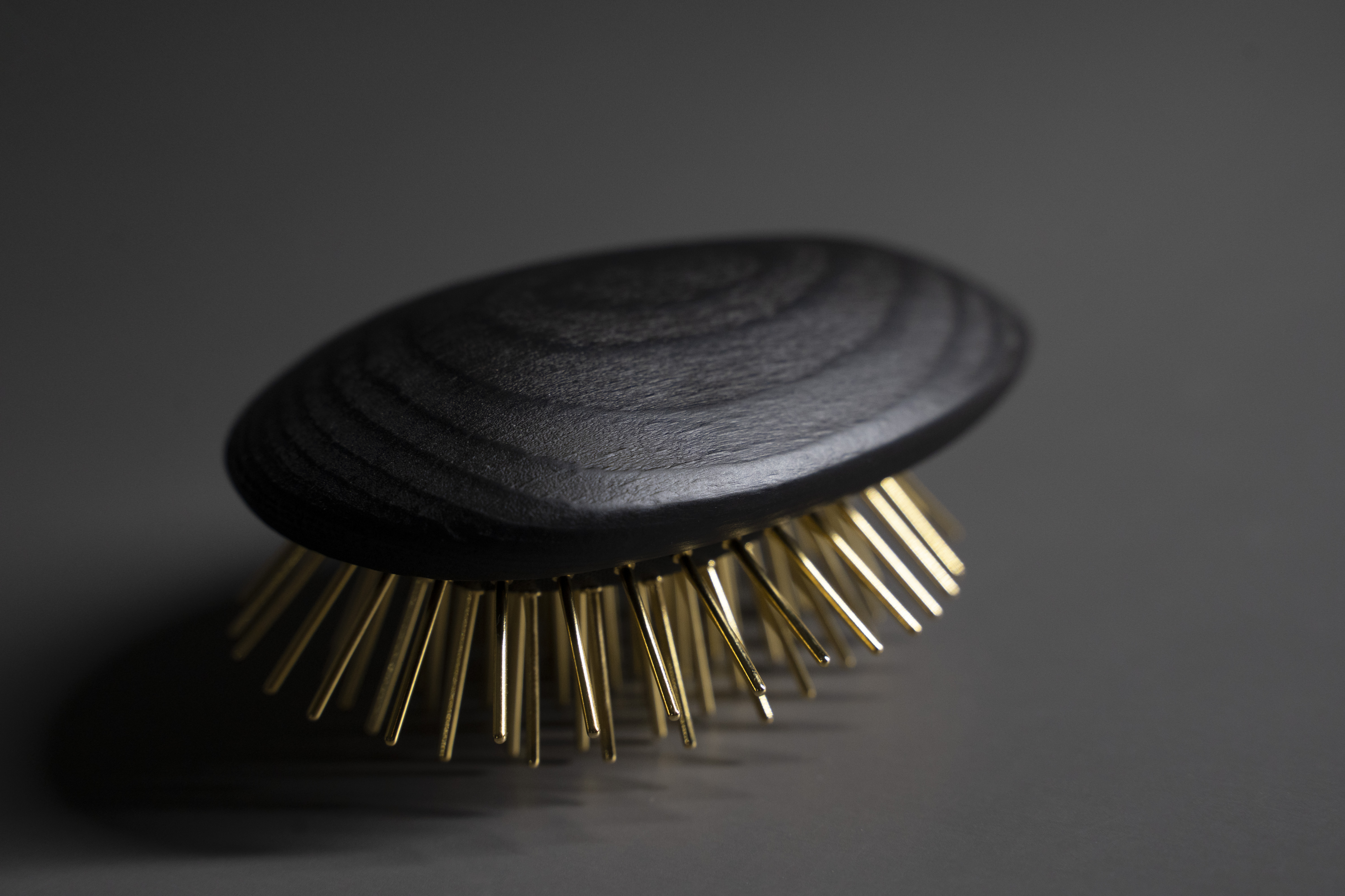 Uffy按摩梳幫你梳緩忙碌的每一天